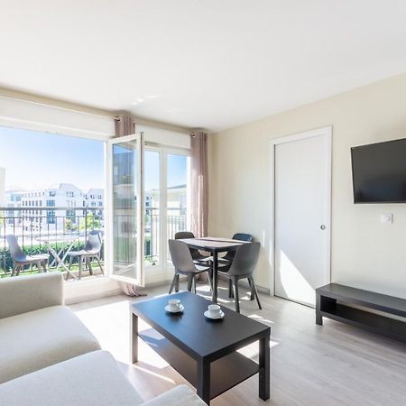 La Fontaine - Fairytale Factory Apartment เชสซี ภายนอก รูปภาพ
