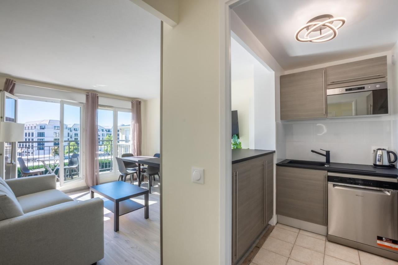 La Fontaine - Fairytale Factory Apartment เชสซี ภายนอก รูปภาพ