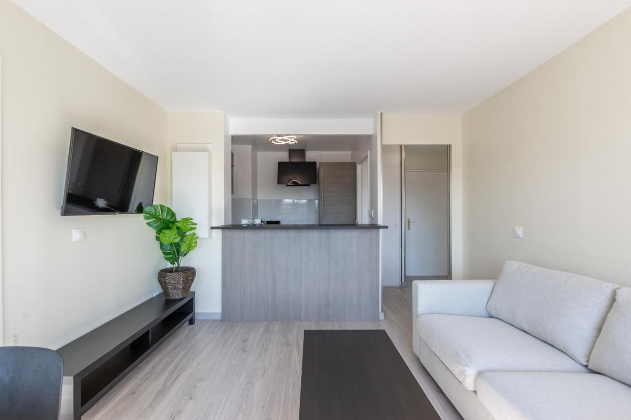 La Fontaine - Fairytale Factory Apartment เชสซี ภายนอก รูปภาพ