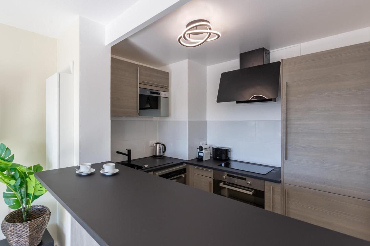 La Fontaine - Fairytale Factory Apartment เชสซี ภายนอก รูปภาพ