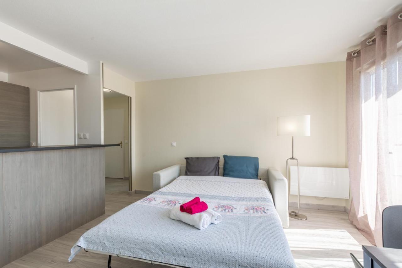 La Fontaine - Fairytale Factory Apartment เชสซี ภายนอก รูปภาพ